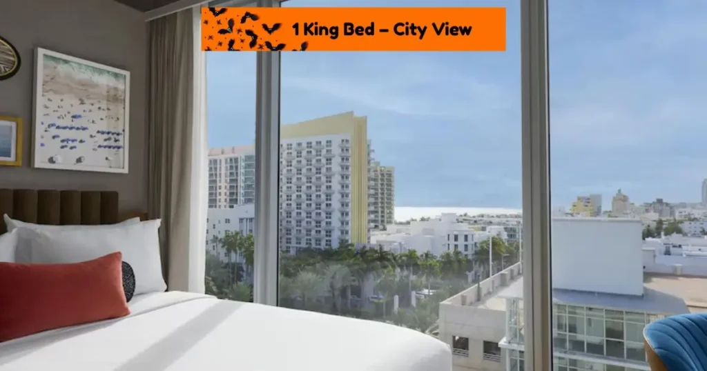 1 King Bed – City View