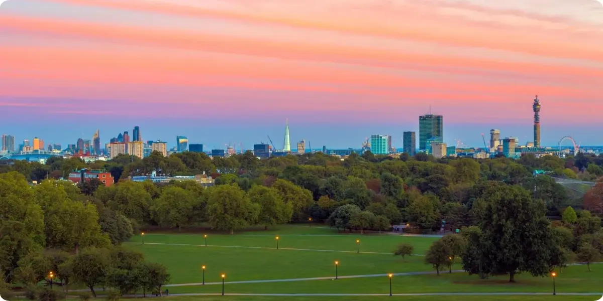 Free London viewpoint from Primrose Hill