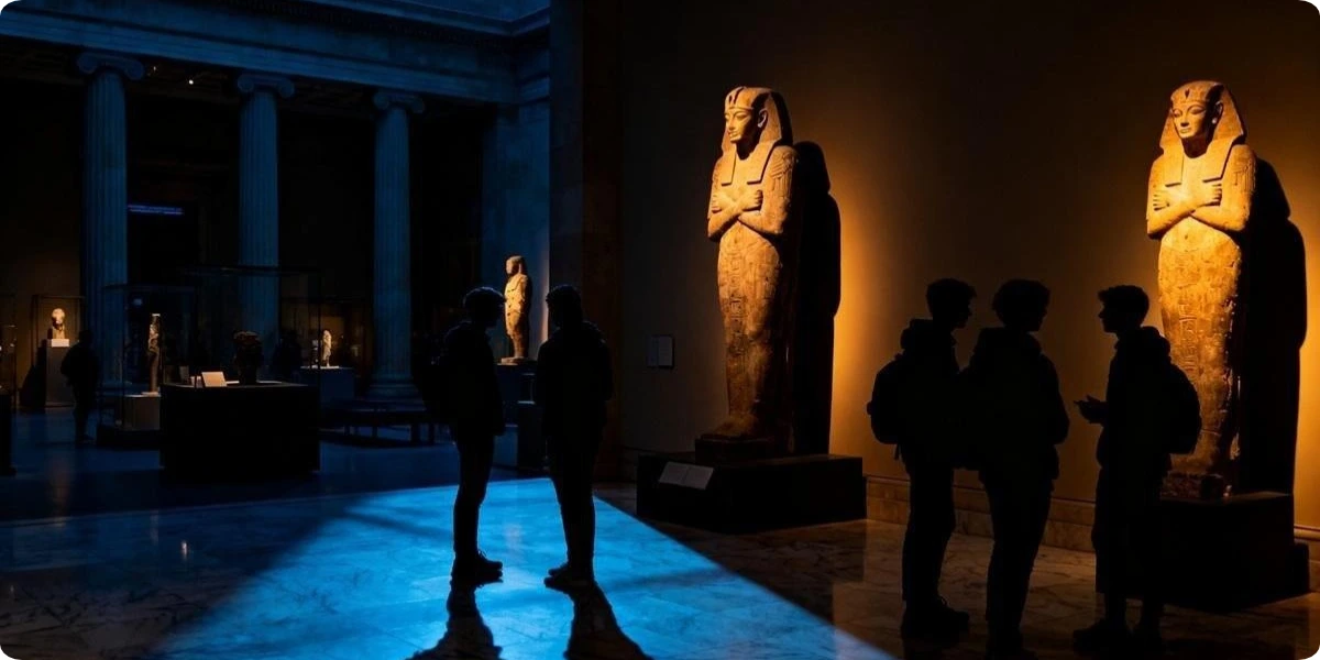 Evening cultural event inside a London museum