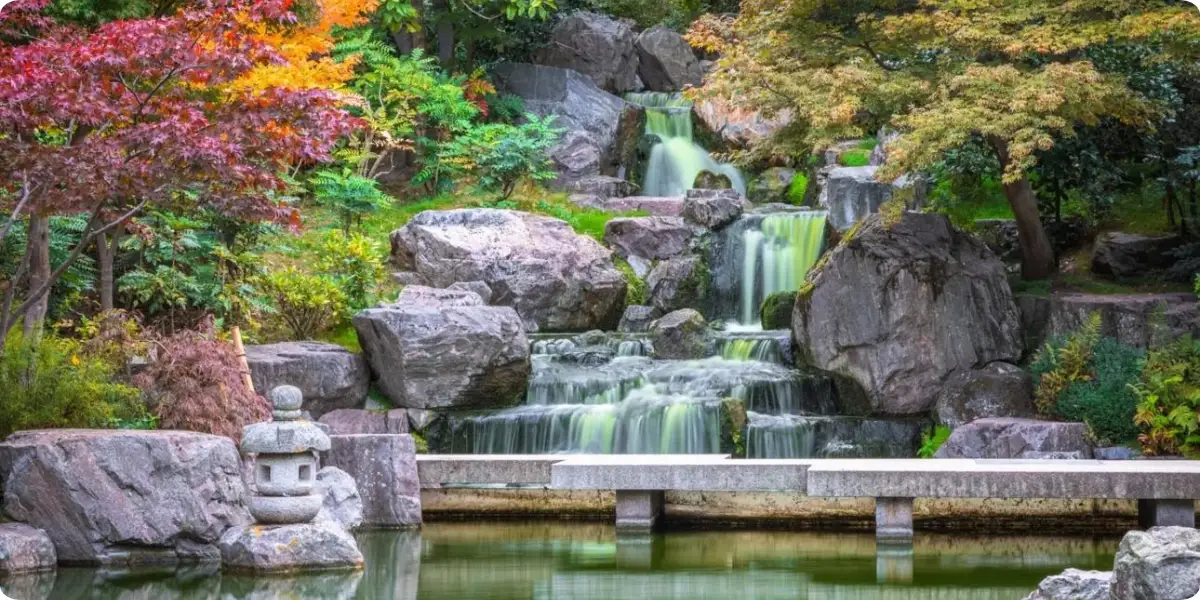 Kyoto Garden in Holland Park, a peaceful romantic place for couples in London.